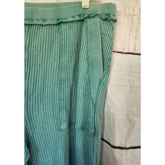 Sundance Thermal Pajama Set Size Large - Picture 8 of 10